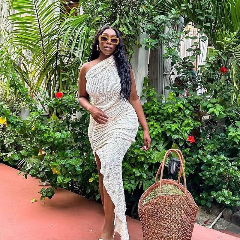 Damen-Maxikleid mit einem Träger und Raffungen