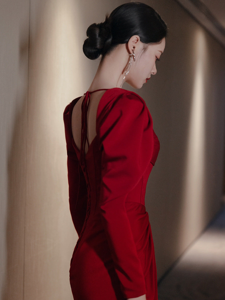 Damen-Maxikleid mit langen Ärmeln und eckigem Ausschnitt